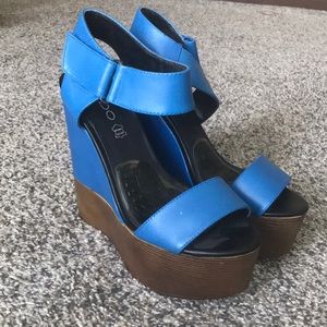 ALDO block wedge